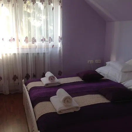 Attila Apartmanhaz