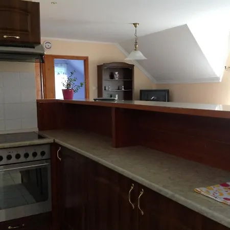 Attila Apartmanhaz Гостевой дом 3*