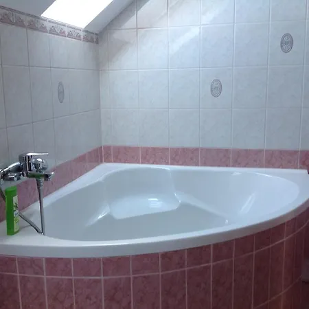 Attila Apartmanhaz