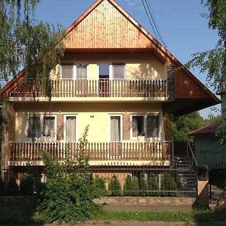 Guest house Attila Apartmanhaz Heviz