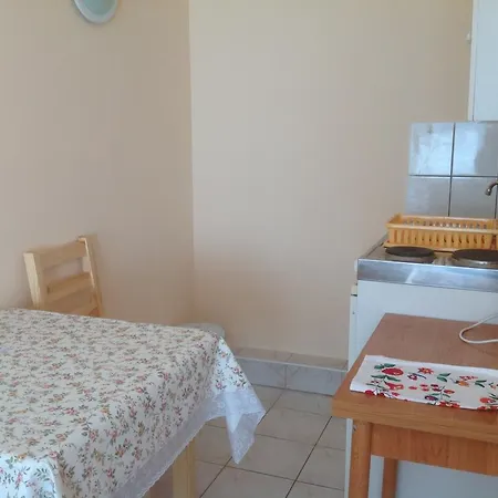 Attila Apartmanhaz 3*