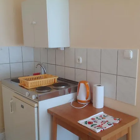Attila Apartmanhaz Pensionat 3*