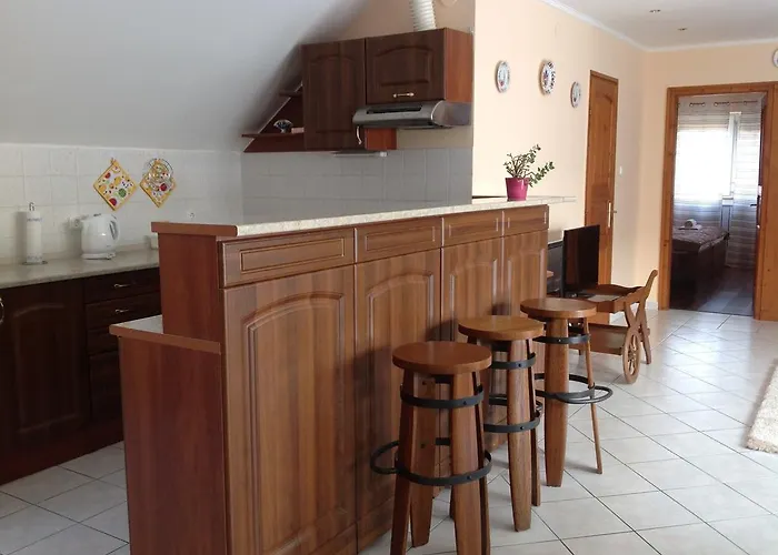 Гостевой дом Attila Apartmanhaz 3*