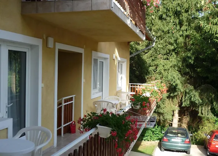 Гостевой дом Attila Apartmanhaz 3*