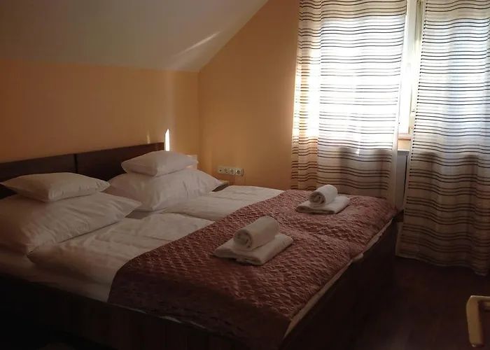 Гостевой дом Attila Apartmanhaz