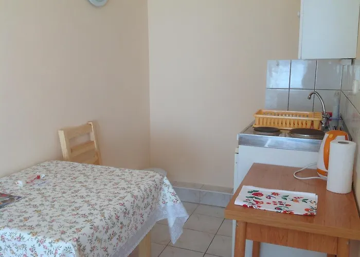 Attila Apartmanhaz 3*